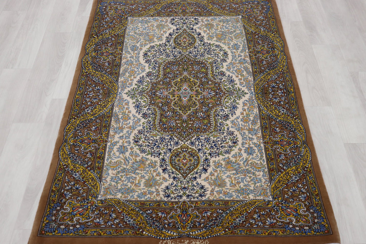 【ファラヒ工房】クム産 シルク＆ウール 100×146cm クリーム×キャメル ID25007