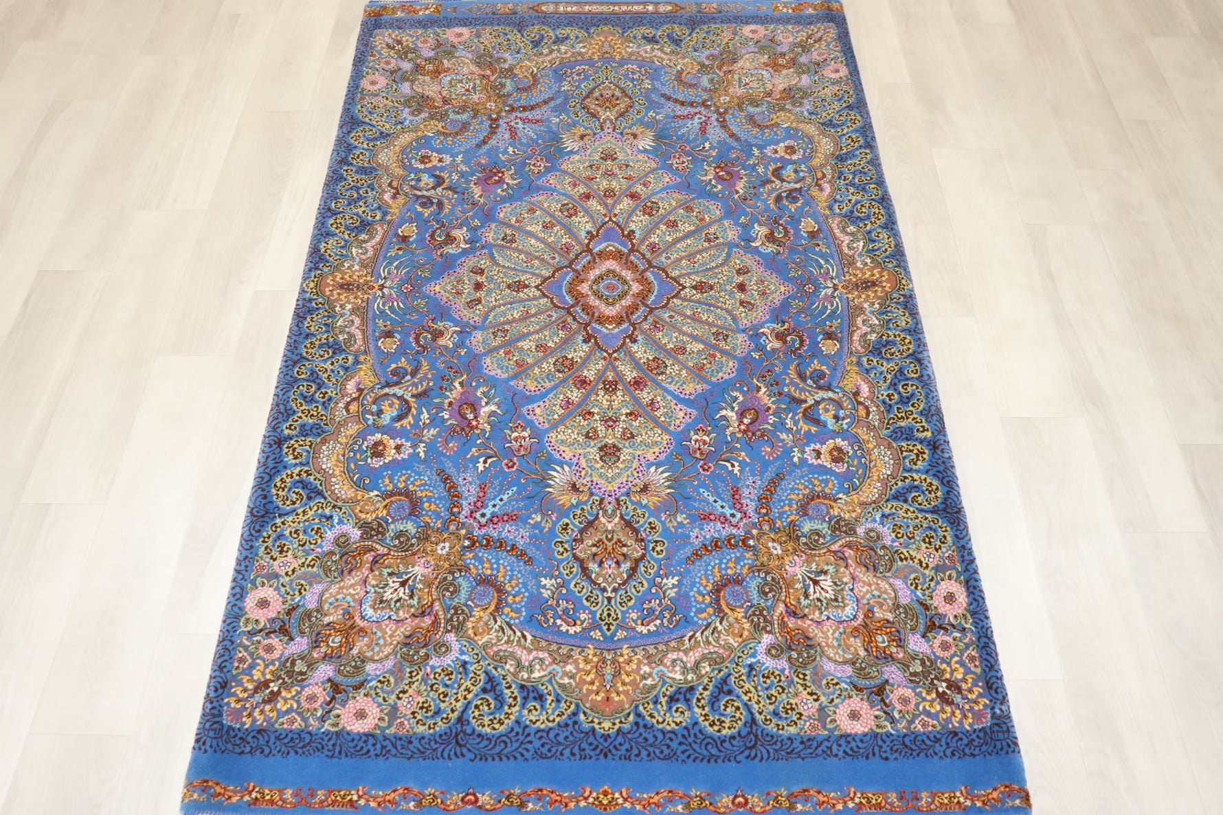 希少なシルク＆ウール クム産 【サマディ工房】 100×168cm 青　ID25006