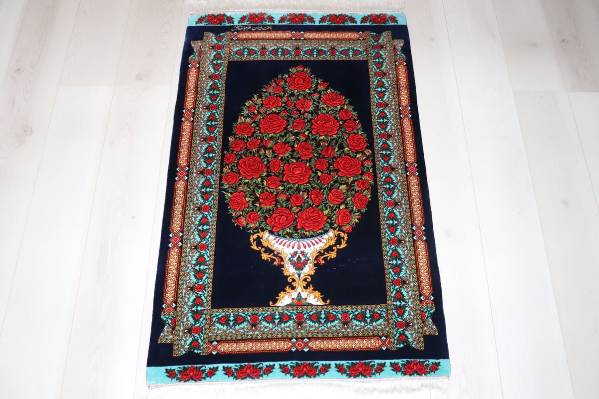 ペルシャ絨毯 クム産 シルク 100% [Hayat bakhsh/ハヤトバクシュ工房] 薔薇花瓶柄 ID:1226 - 画像5