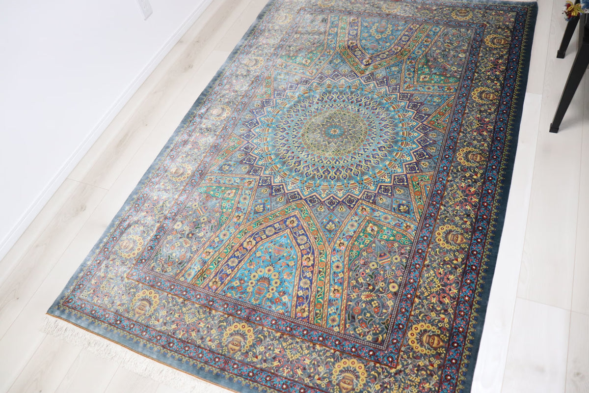 ペルシャ絨毯 クム産 シルク100% [アルバル工房] 人気のドーム柄 ゴンバディ文様 ID11007