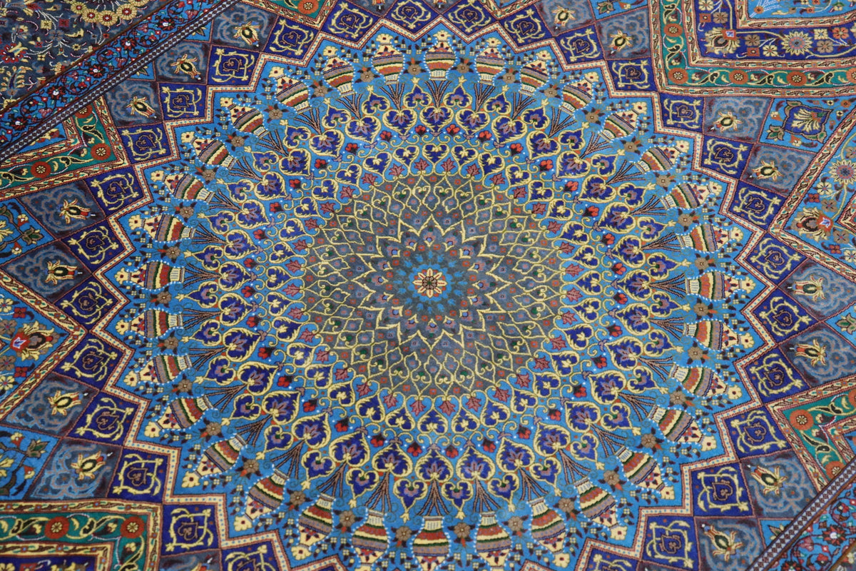 ペルシャ絨毯 クム産 シルク100% [アルバル工房] 人気のドーム柄 ゴンバディ文様 ID11007