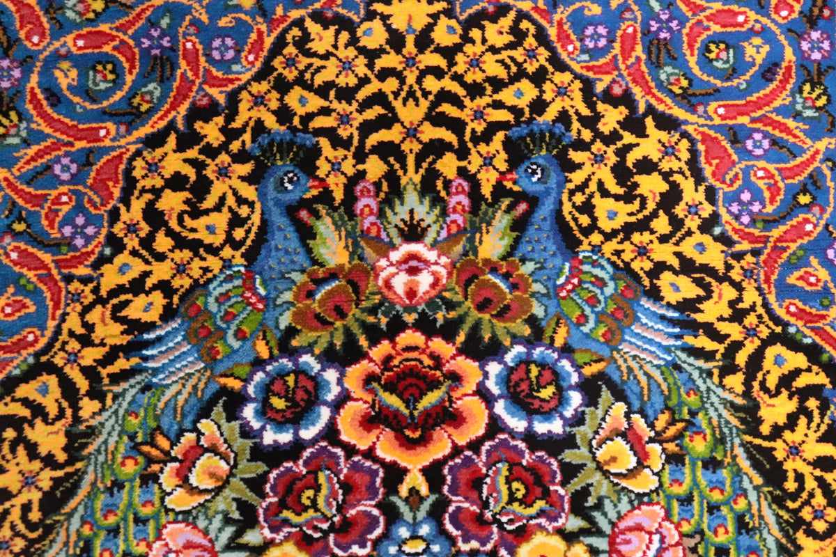 ペルシャ絨毯 クム産 シルク100% [アルバル工房]  芸術の極み 生命の樹＆孔雀 玄関マットサイズ 壁飾り ID11009