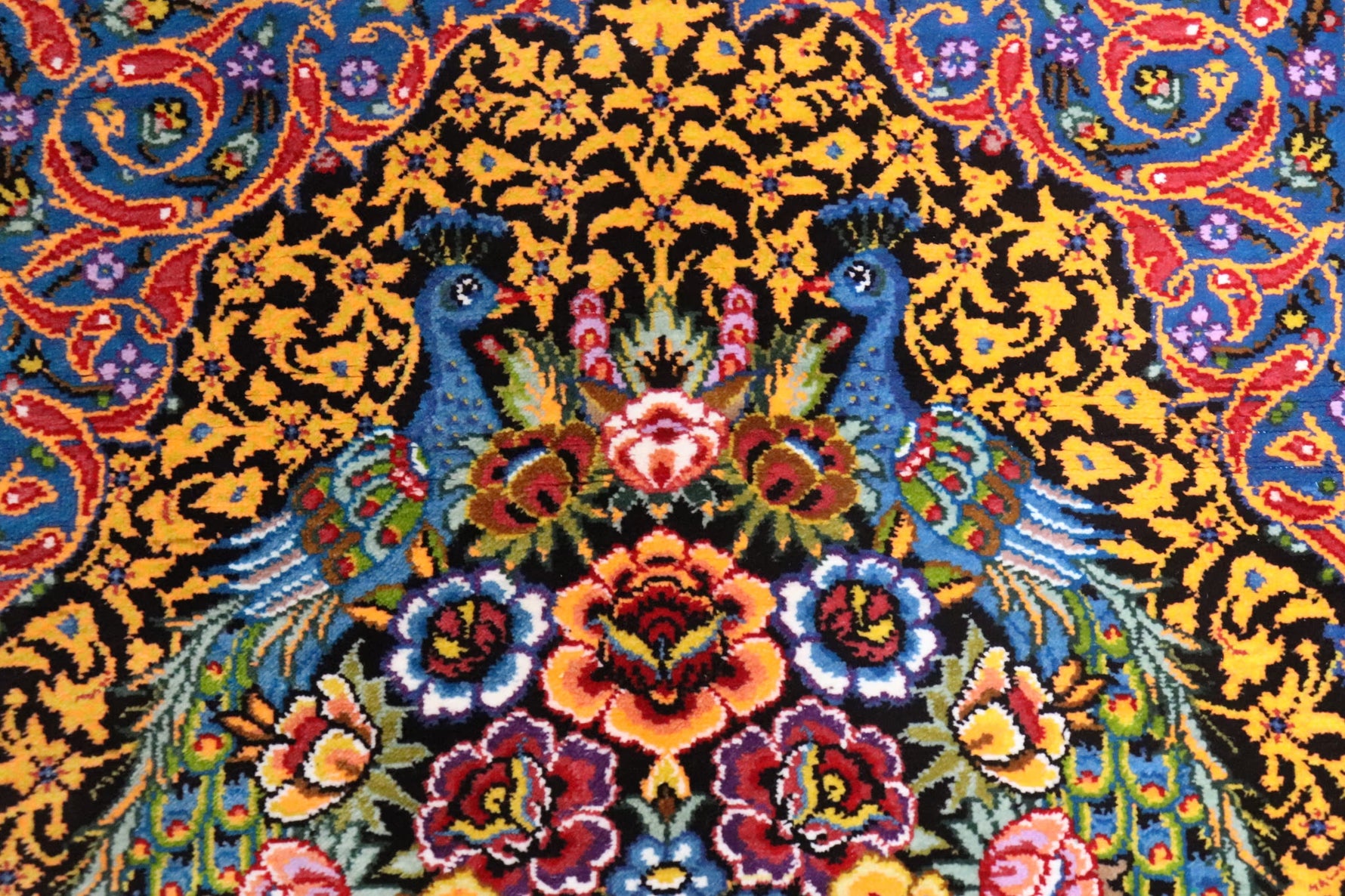 ペルシャ絨毯 クム産 シルク100% [アルバル工房]  芸術の極み 生命の樹＆孔雀 玄関マットサイズ 壁飾り ID11009