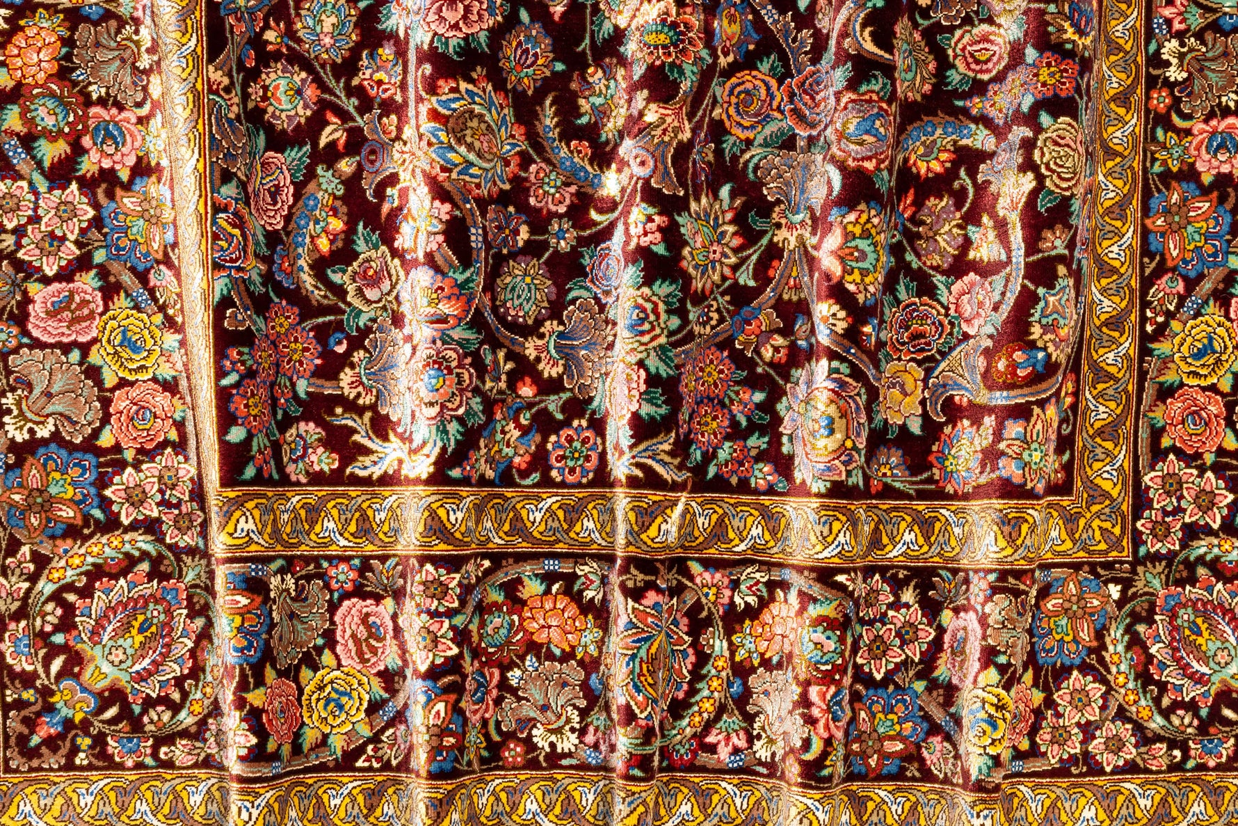 ペルシャ絨毯 クム産 シルク100% ミルメヒディ工房 エスリーミーオーバーオール 抜群の色彩美 リビングスペース - ペルシャ絨毯専門店(ゴレスタン)