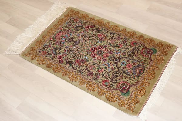 ミルメヒディ工房 蔓草と花の鳥(エスリム&フラワー)ベージュ 62×94cm (ID21004)