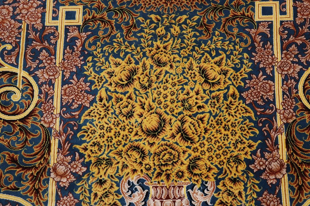 ペルシャ絨毯 クム産 シルク100% [ミルメヒディ工房] 花瓶文様と青緑の美しいコントラスト ID21020