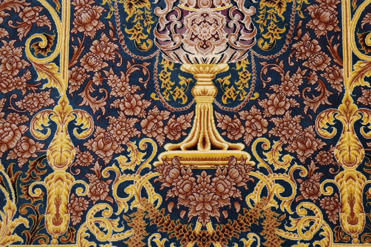 ペルシャ絨毯 クム産 シルク100% [ミルメヒディ工房] 花瓶文様と青緑の美しいコントラスト ID21020