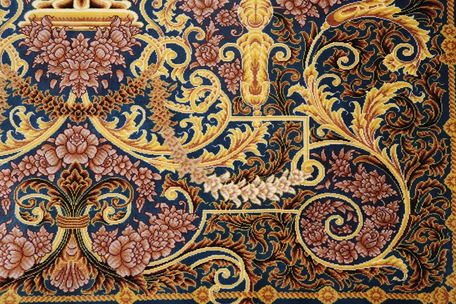 ペルシャ絨毯 クム産 シルク100% [ミルメヒディ工房] 花瓶文様と青緑の美しいコントラスト ID21020