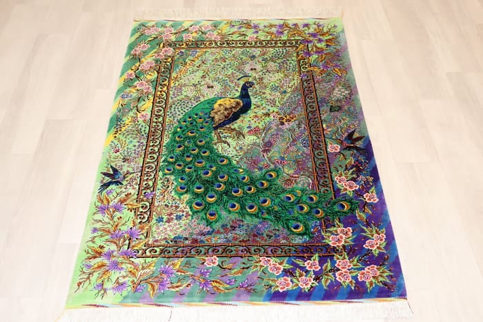 ペルシャ絨毯 クム シルク100% アミール工房 孔雀柄 79×118cm 裏面の織り ID22005