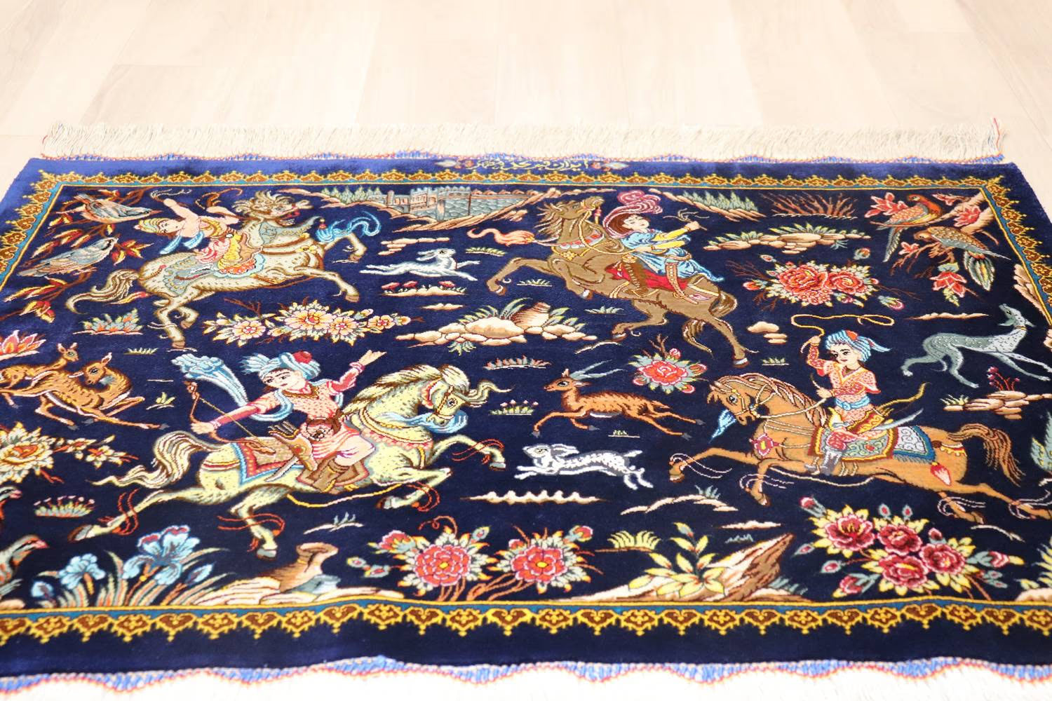 ペルシャ絨毯 クム シルク 玄関マット 狩猟図 マザヘル工房 56×89cm