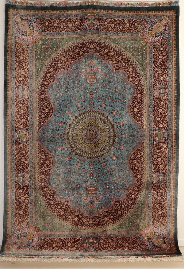 アルバル工房 オジバル形メダリオン（蔓草と花瓶）スカイブルー×紺 132×203cm (ID9013)
