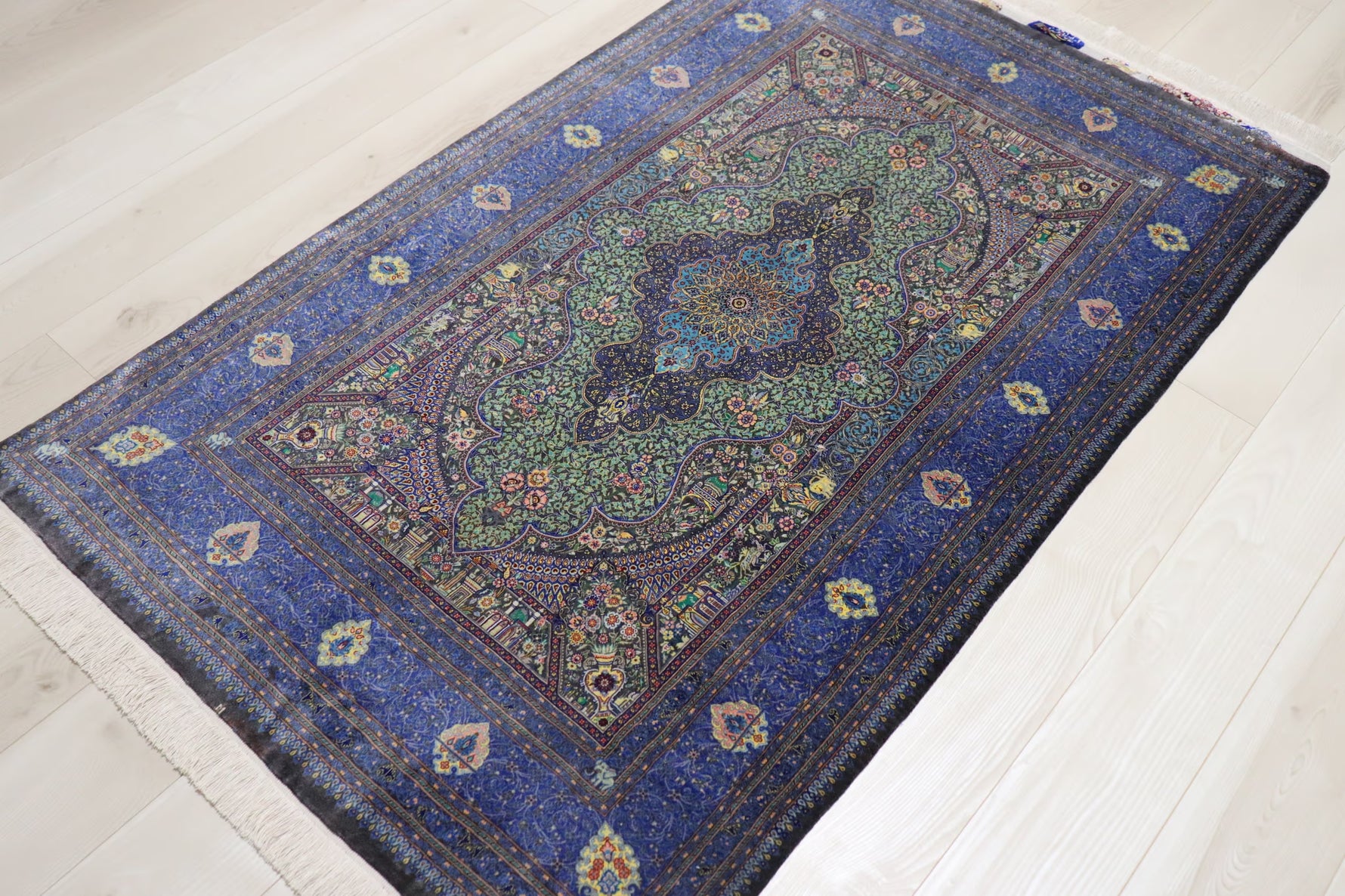 ペルシャ絨毯 クム産 シルク100% Jyamshidi/ジャムシディ工房 ID:13004  リビングスペースサイズ - ペルシャ絨毯専門店(ゴレスタン)