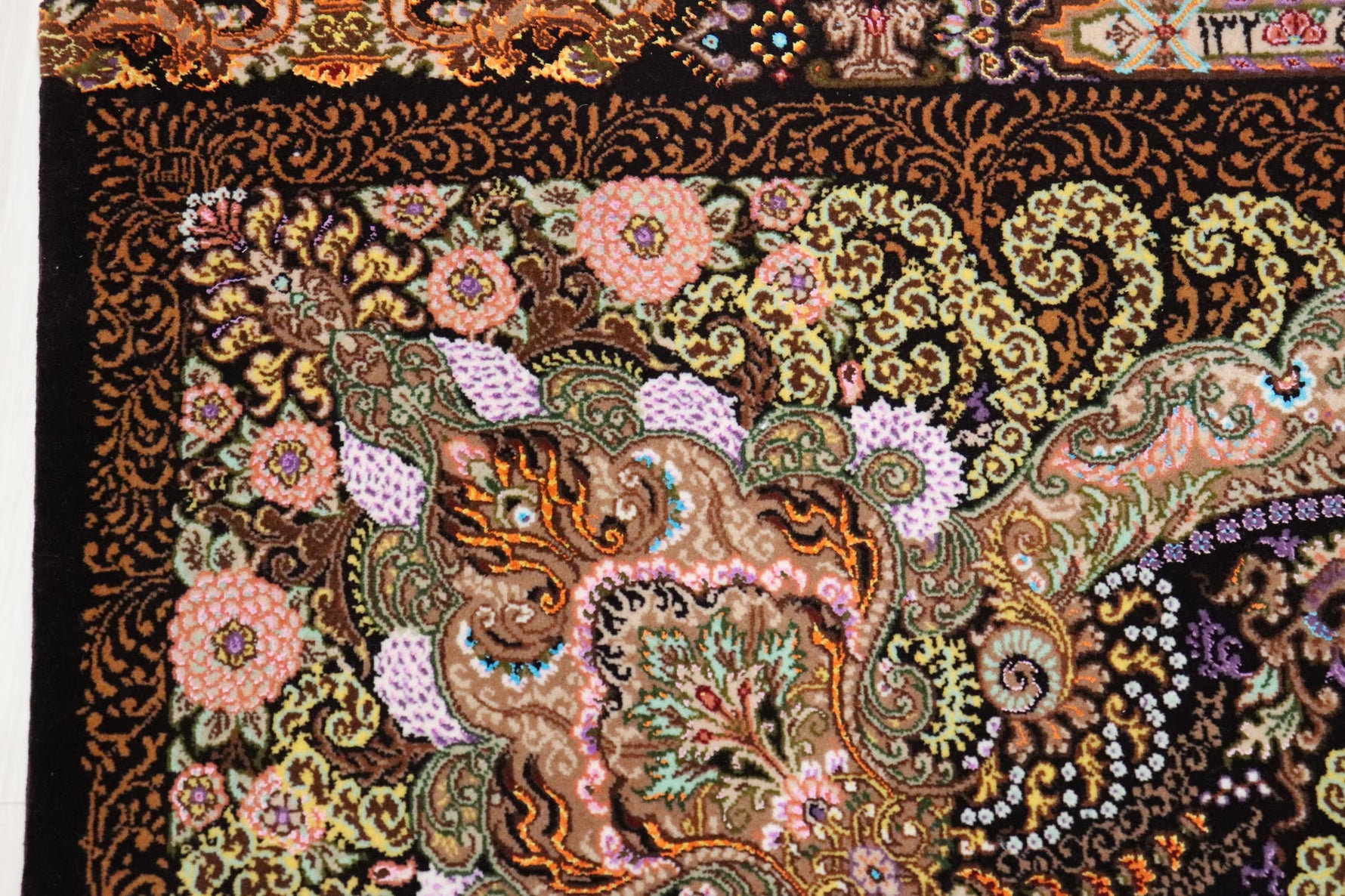 シックなアースカラー クム産 【サマディ工房】 102×162cm 茶×緑「Lachak Toranj」ID25004