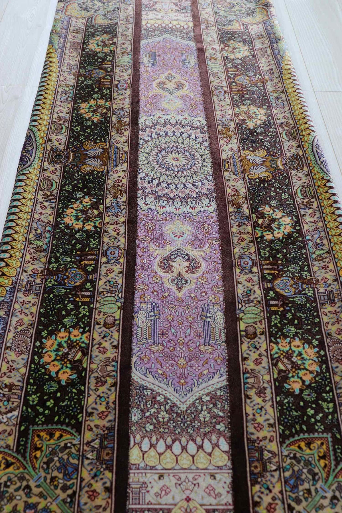 ペルシャ絨毯 クム産 シルク 100% [Mohamadi/モハマディ工房] 古代ペルシポリス柄風デザイン ID1102 23
