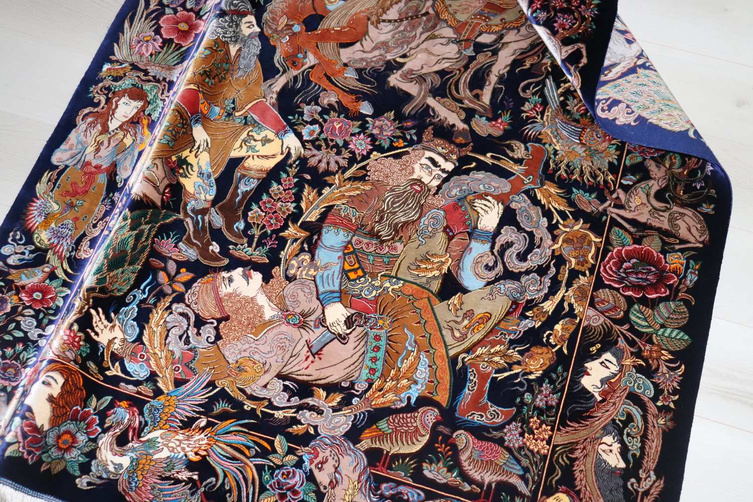 ペルシャ絨毯 クム産 シルク100% [ミルメヒディ工房] 古代英雄ロスタム