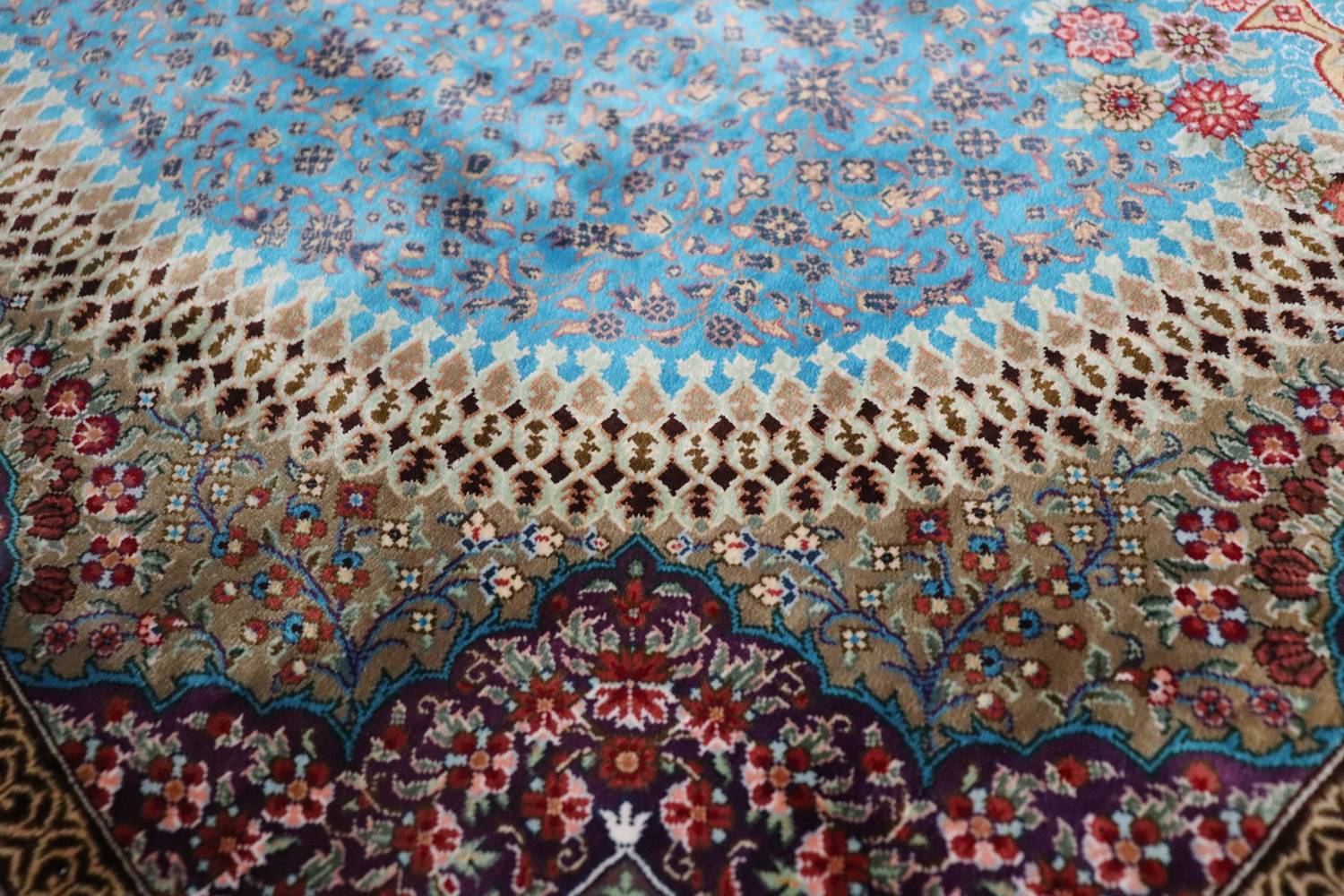 ペルシャ絨毯 クム産 シルク 100% [Sedigiyan/セディギヤン工房