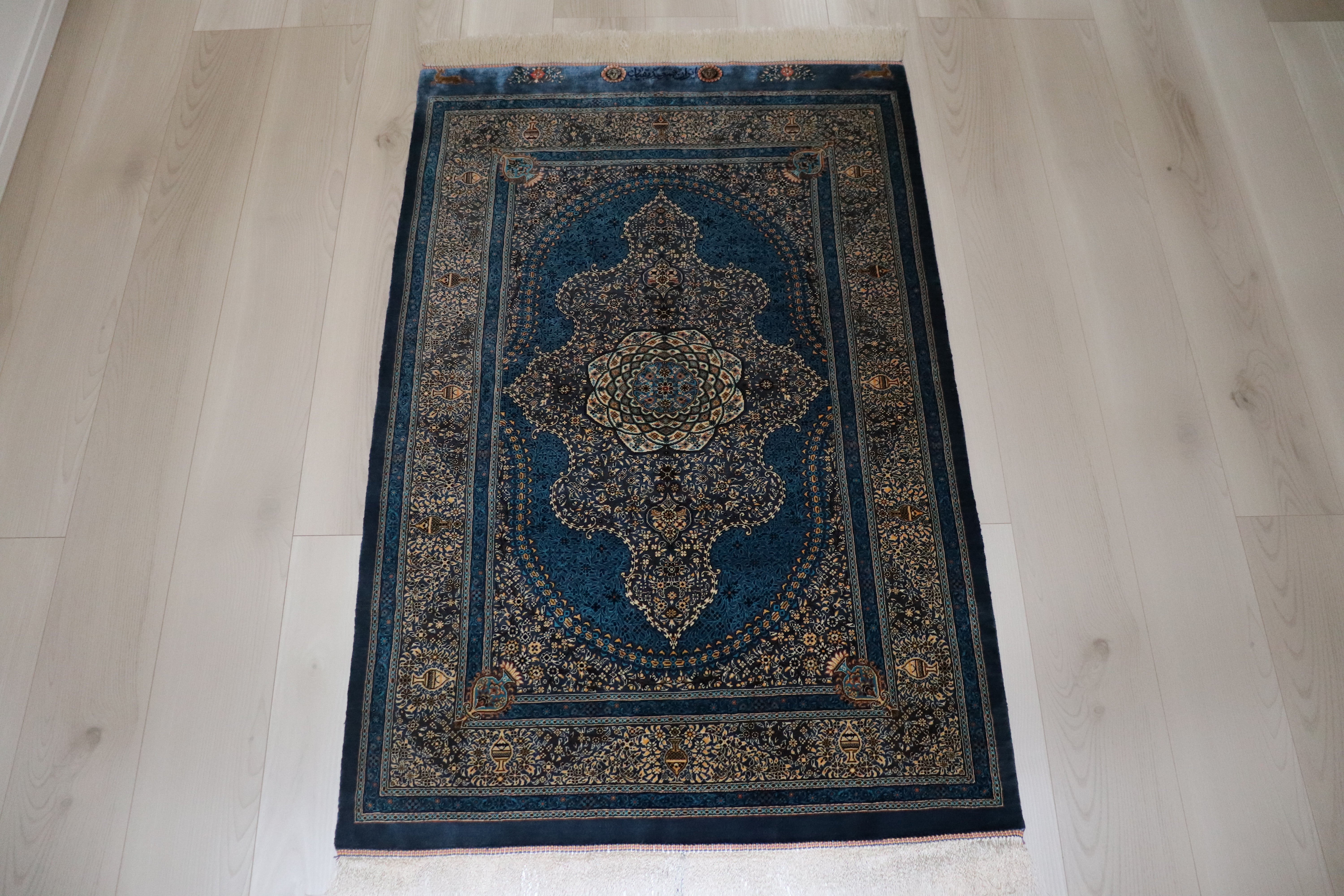 ペルシャ絨毯 クム産 シルク100% [セディギヤン工房] メダリオン柄