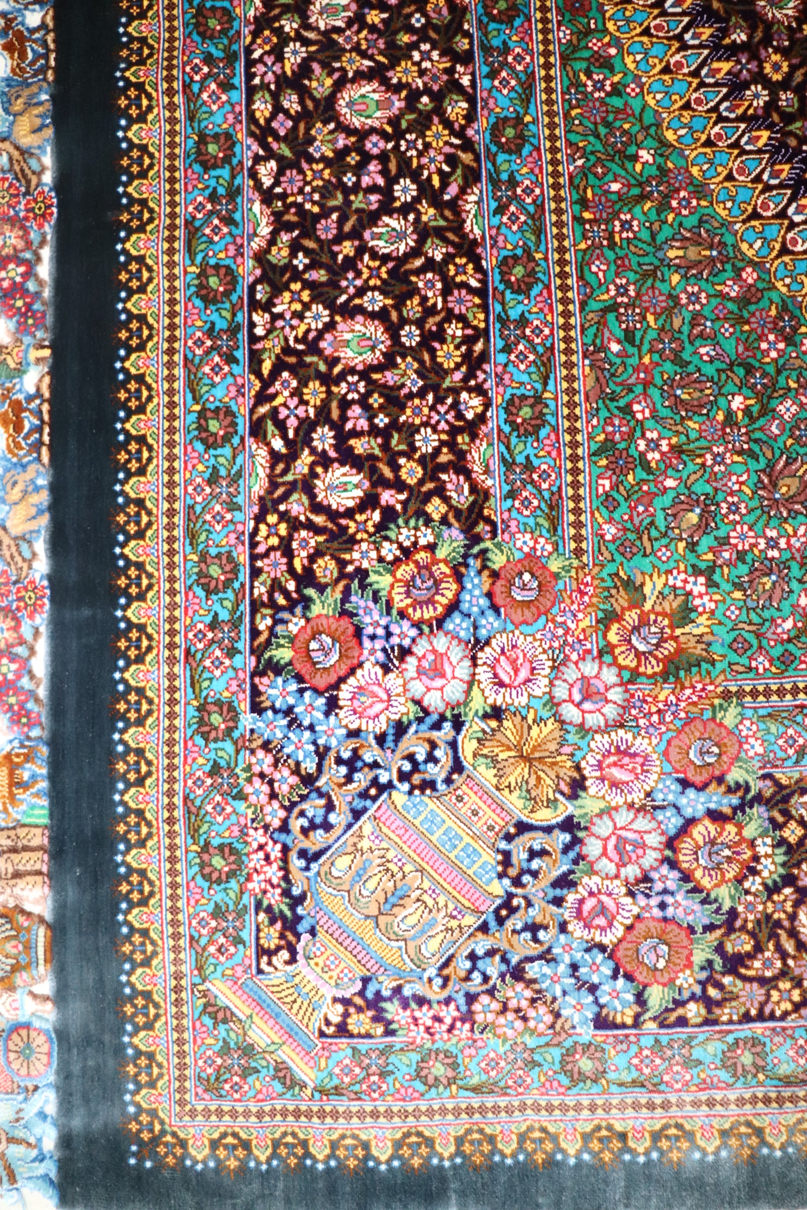 ペルシャ絨毯 クム産 シルク100% [アルバル工房] 豪華メダリオン柄