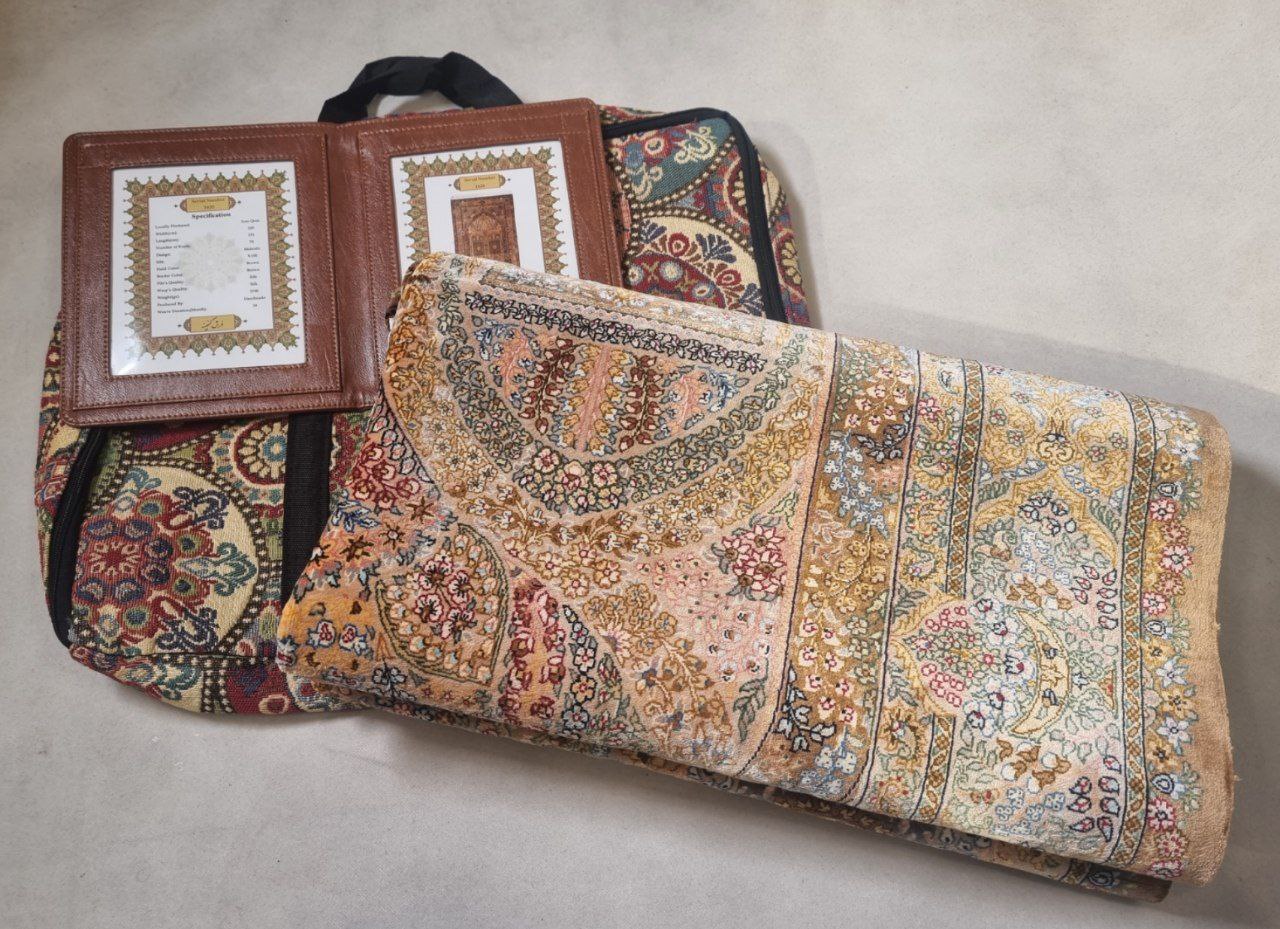 ペルシャ絨毯 クム産 シルク100% ジャリリ工房 リビングスペースサイズ