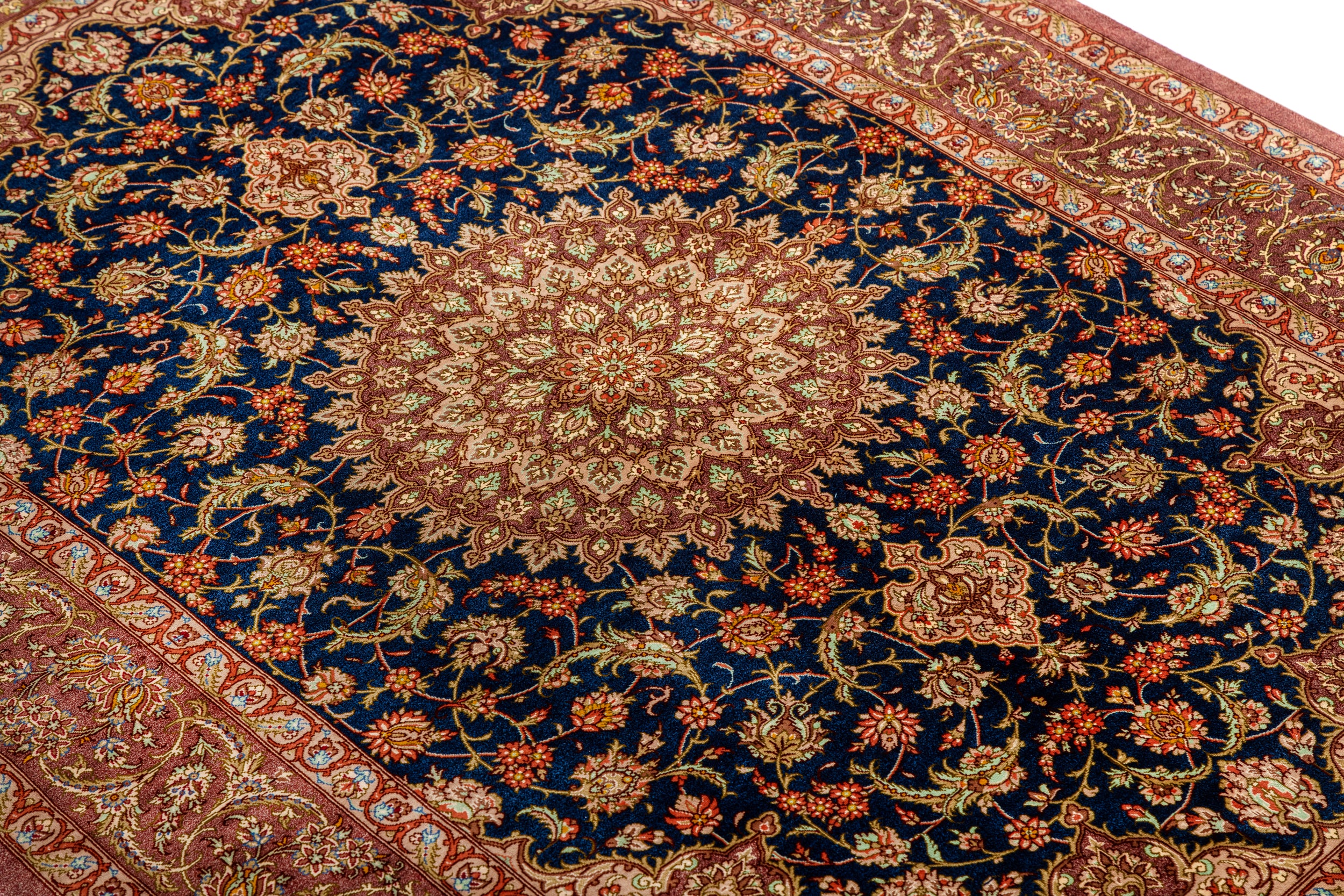 ペルシャ絨毯 クム産 シルク100% [ミルメヒディ工房]メダリオン