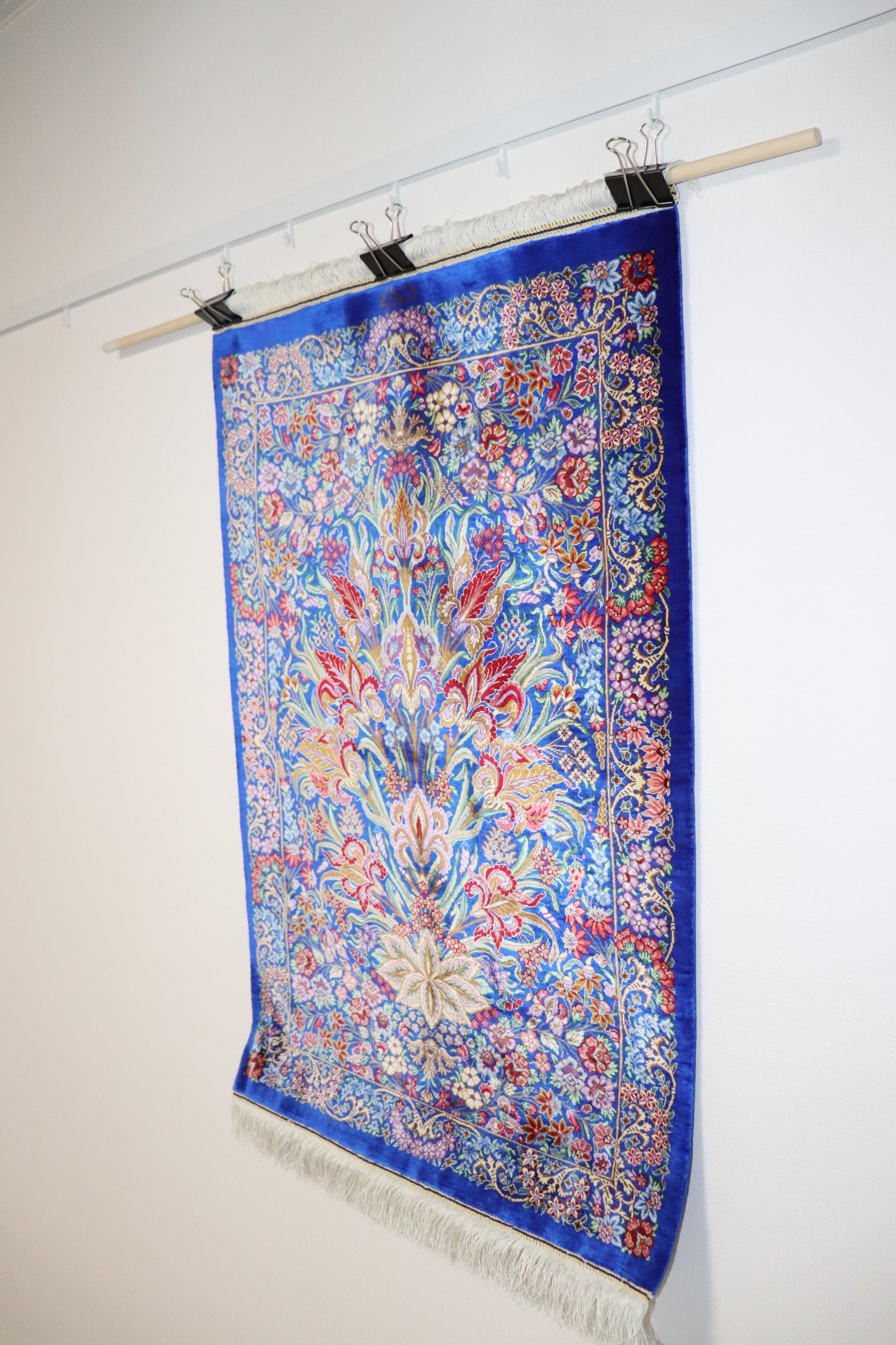 ペルシャ絨毯 クム産 シルク100% アルバル工房 壁掛け ID14009