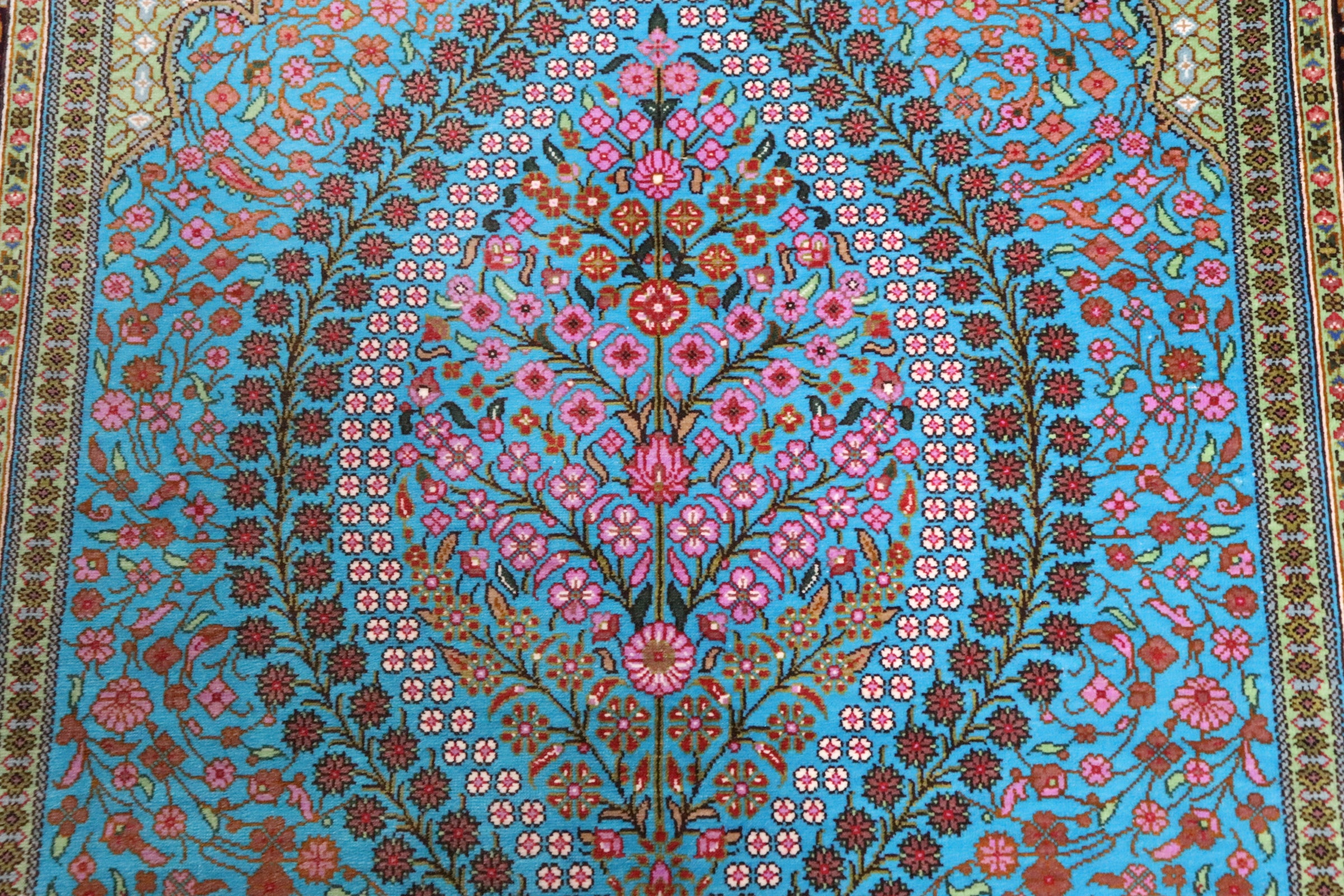 ペルシャ絨毯 クム産 シルク100% アルバル工房 壁掛け ID14009