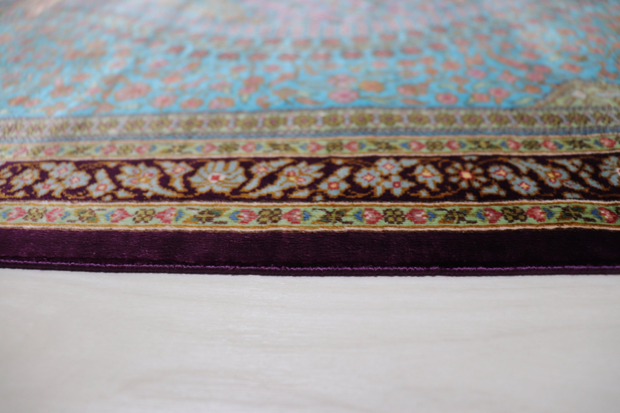 ペルシャ絨毯 クム産 シルク100% アルバル工房 壁掛け ID14009