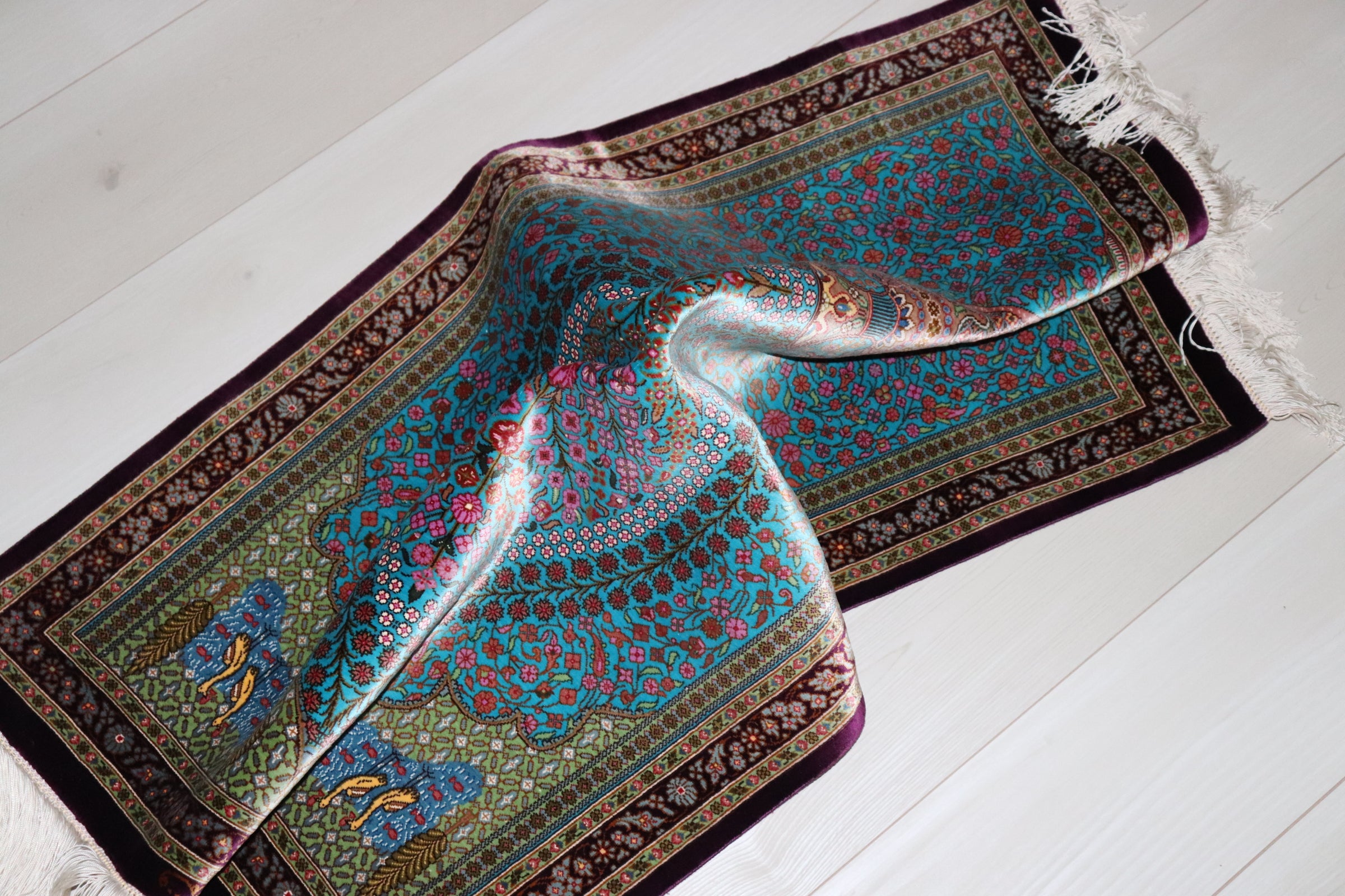 ペルシャ絨毯 クム産 シルク100% アルバル工房 壁掛け ID14009