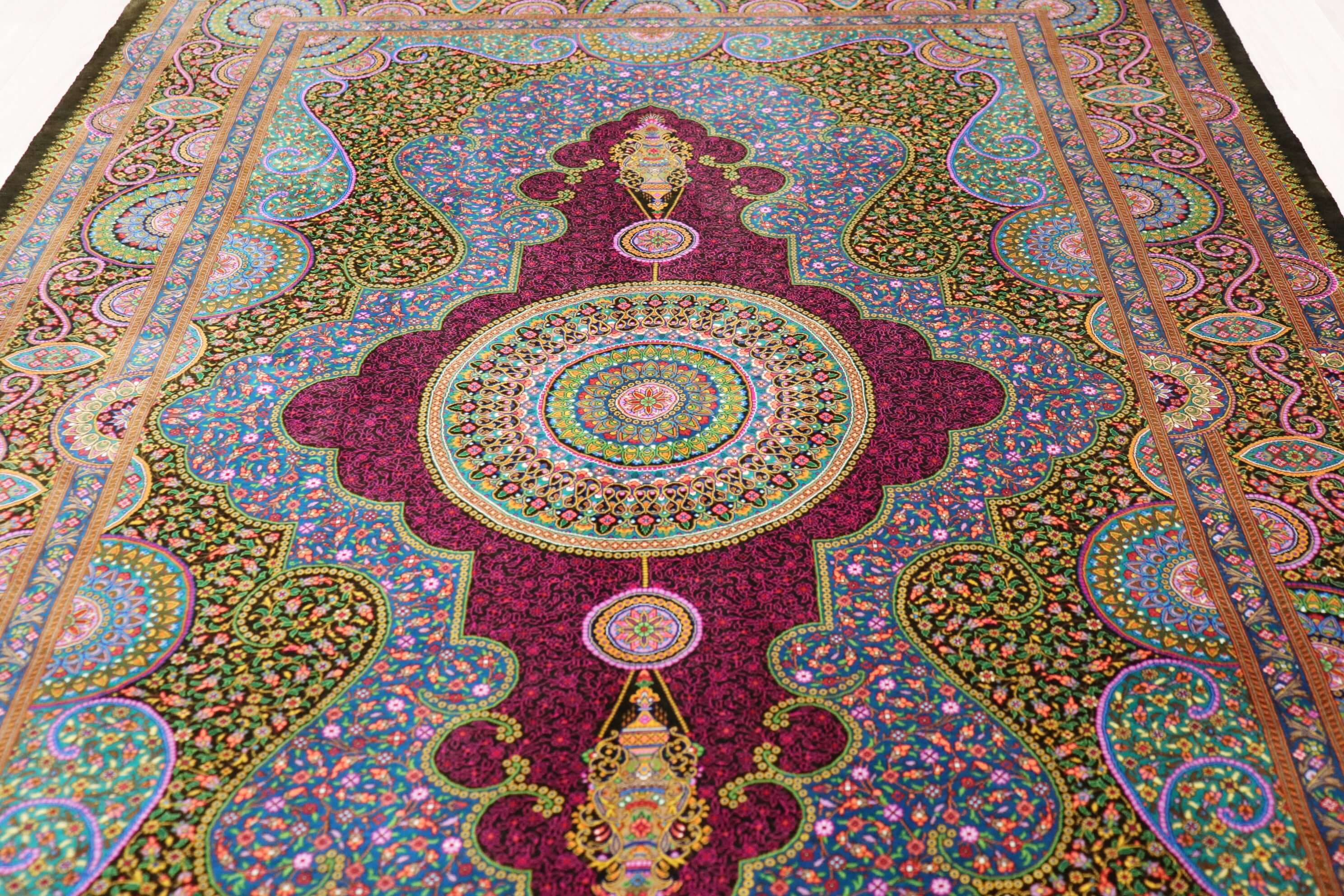 ペルシャ絨毯 クム産 シルク100% リビングサイズ ID23042