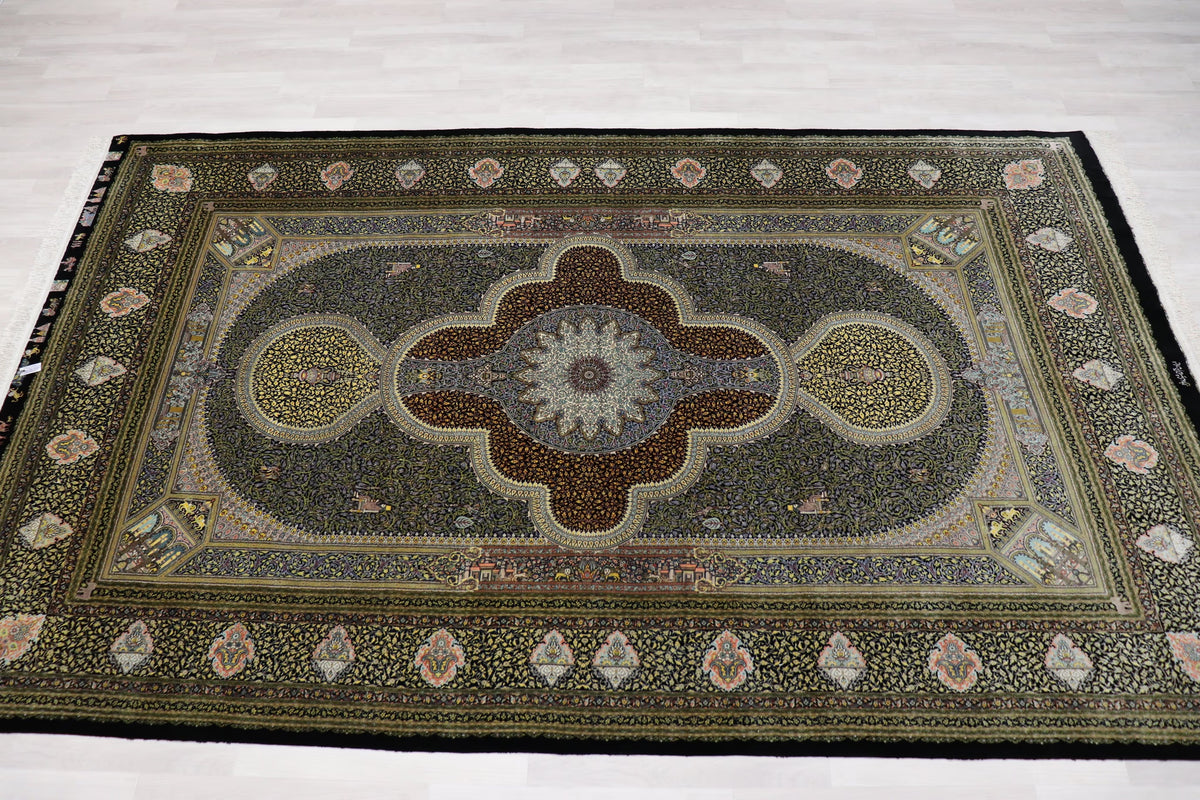 色彩の小宇宙 【ジャムシディ工房】 クム産シルク 195×317cm 黒×極彩色「夜の庭園」ID2300