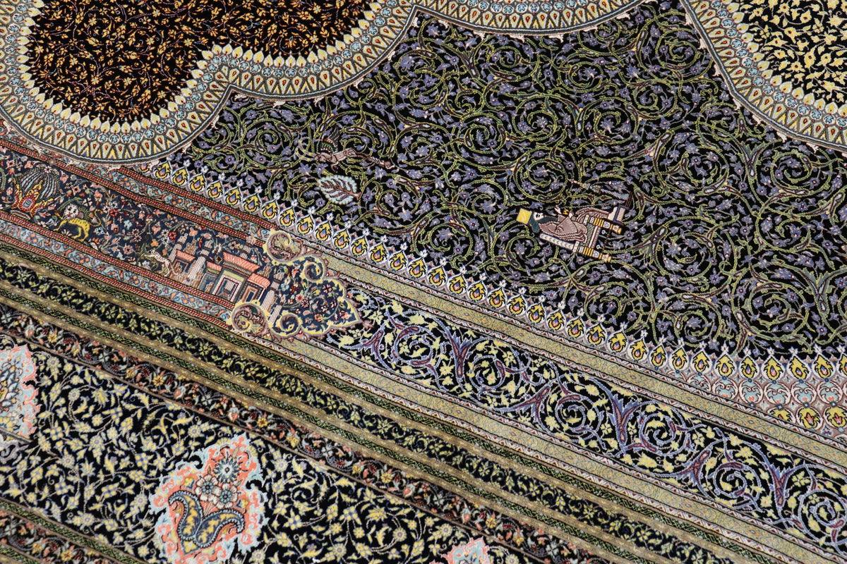 色彩の小宇宙 【ジャムシディ工房】 クム産シルク 195×317cm 黒×極彩色「夜の庭園」ID2300