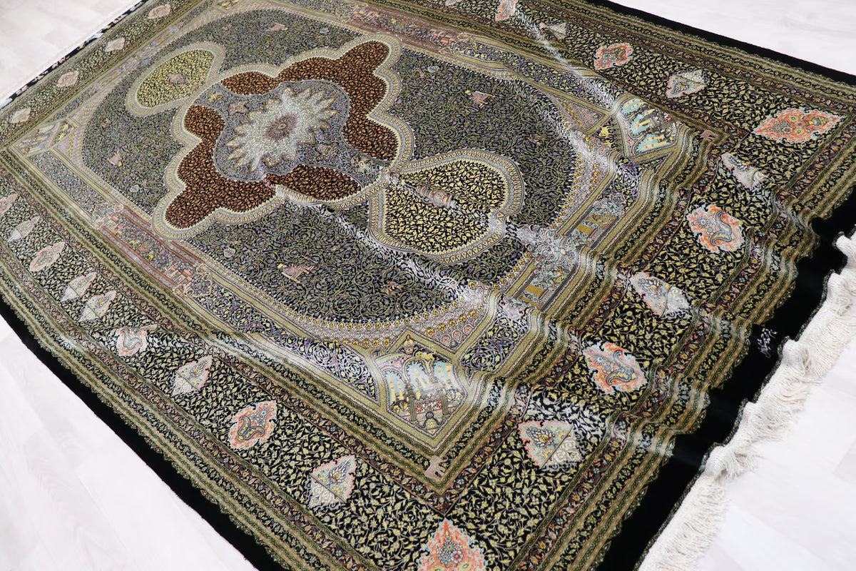 色彩の小宇宙 【ジャムシディ工房】 クム産シルク 195×317cm 黒×極彩色「夜の庭園」ID2300