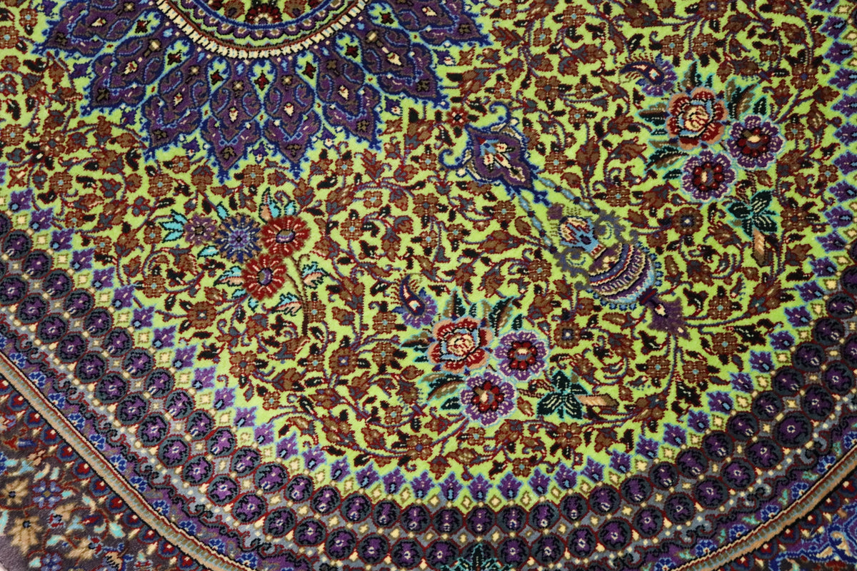 稀代のカラーリング 【ジャムシディ工房（アッバス）】 92×62cm ライムグリーン×紫「春の芽吹き」クム産シルク ID25021
