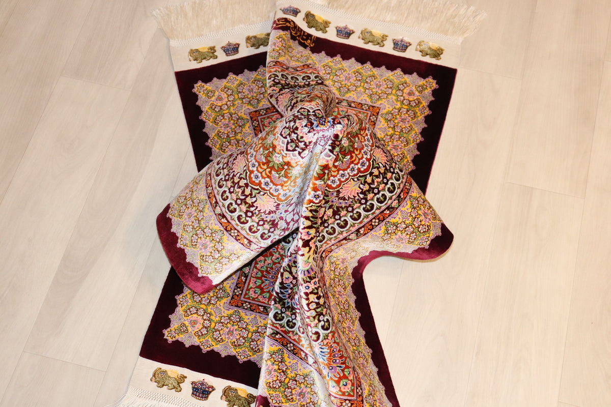 [ジェッディ工房]深淵なマルーンと輝くゴールド。宝石のような輝きを放つ、至高の一枚。ID:25030 カーペット・ラグ・マット > ラグ・カーペット