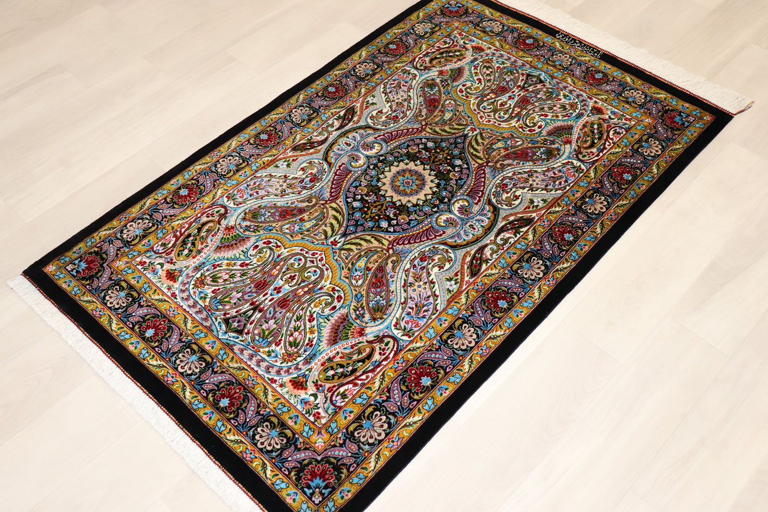 【ダバリ工房】クム産シルク 127×79cm ミックスカラー×黒「華麗なるペイズリー」ID25013