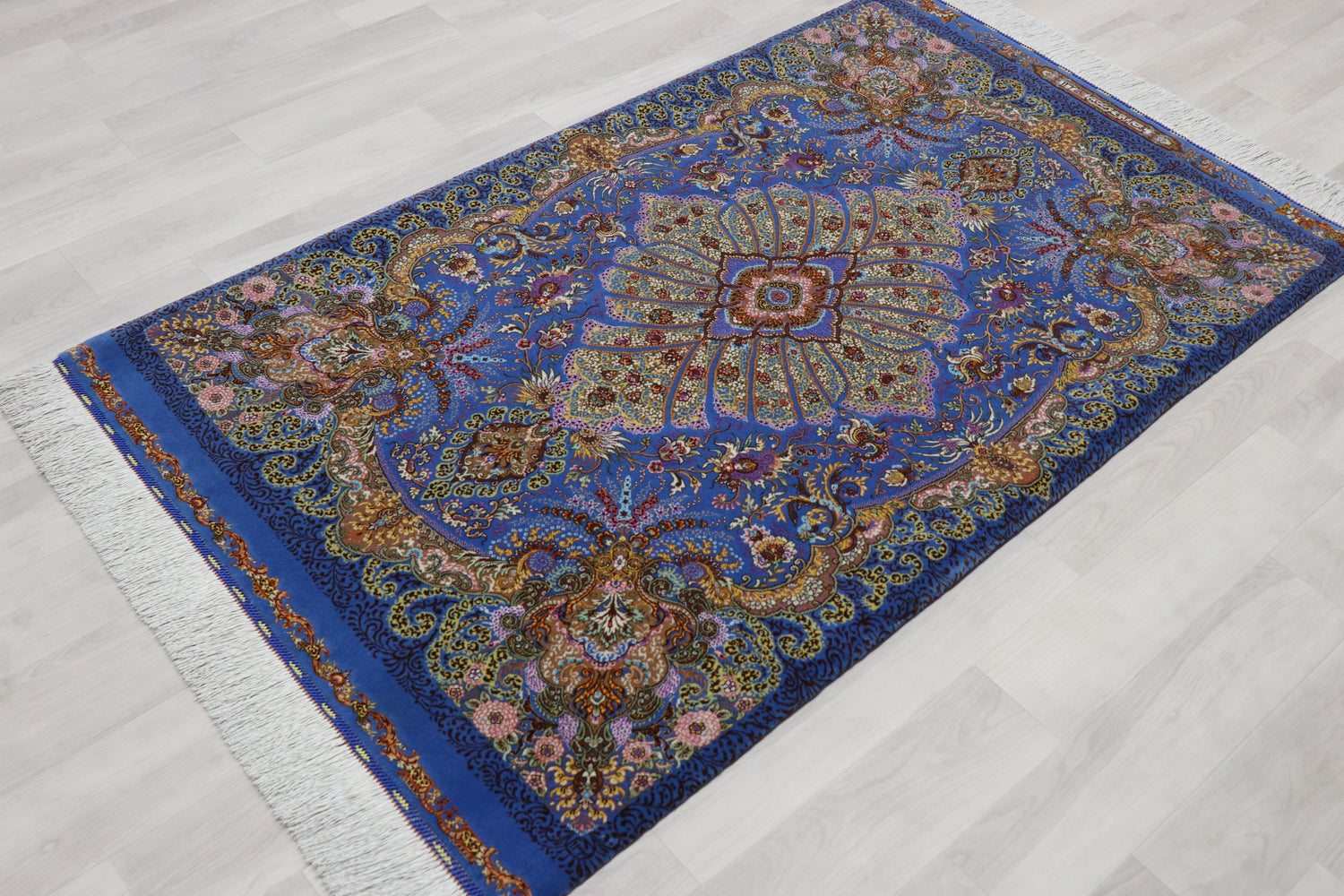 希少なシルク＆ウール クム産 【サマディ工房】 100×168cm 青　ID25006