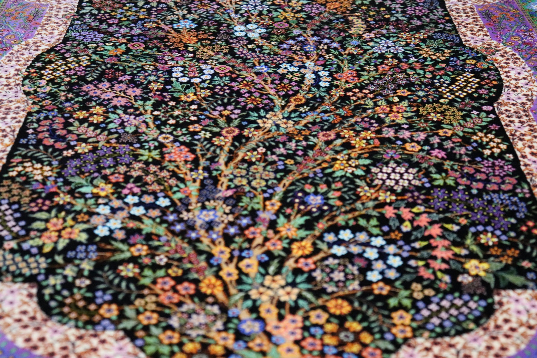 エスハギ工房 繁栄の生命の樹 黒×グリーン 101×151cm (ID18013)