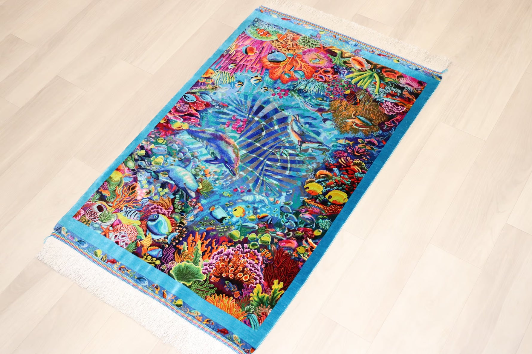 【バハラム(Ali)工房】息を呑むほど鮮やかな絵画絨毯 奇跡の海底世界 お部屋に飾る永遠のアクアリウム ID25023