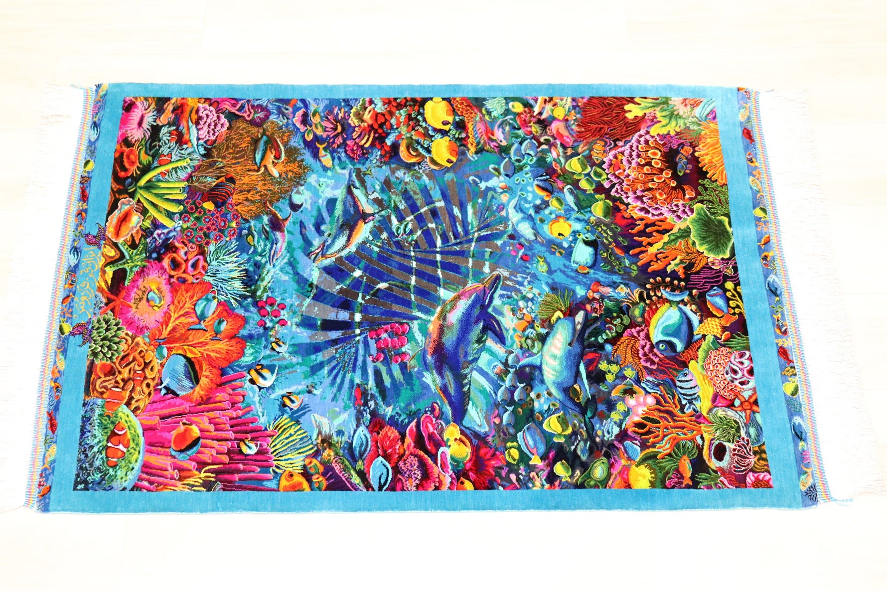 【バハラム(Ali)工房】息を呑むほど鮮やかな絵画絨毯 奇跡の海底世界 お部屋に飾る永遠のアクアリウム ID25023