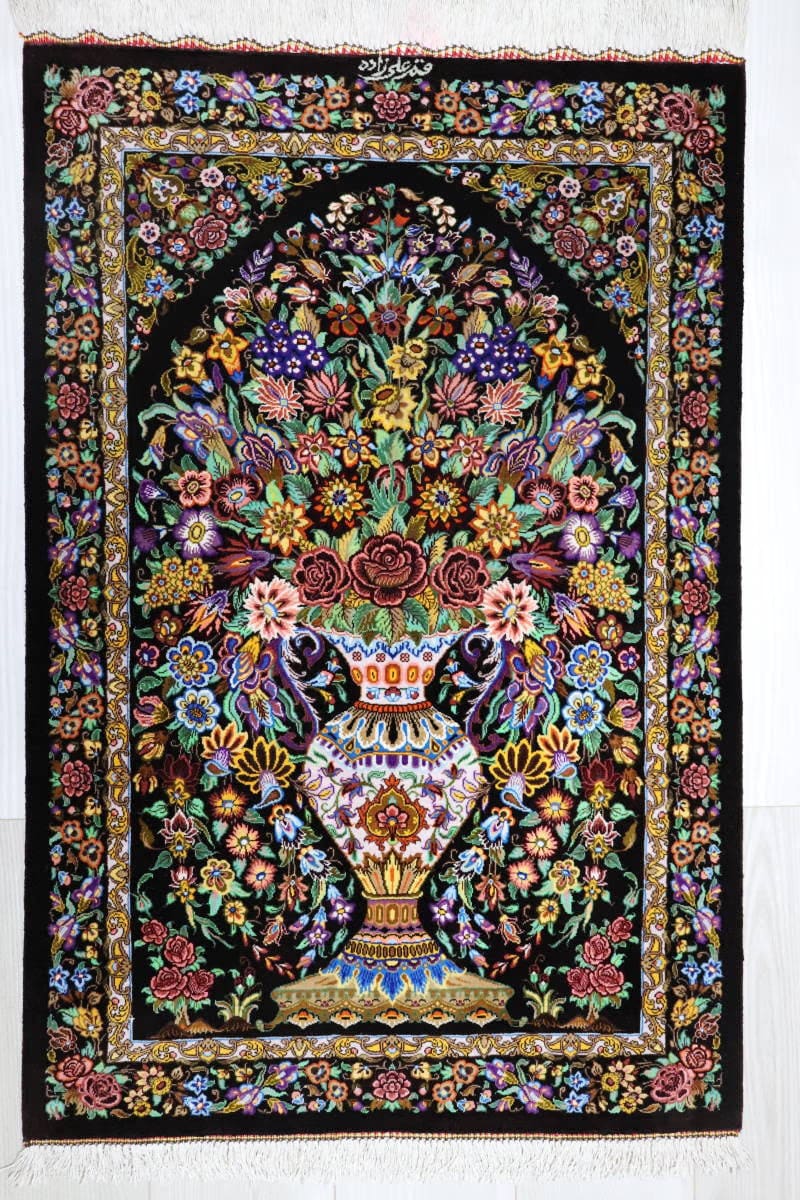 Customers' comments: "Very beautiful and soothing to the soul" - Persian carpets that helped us through difficult times