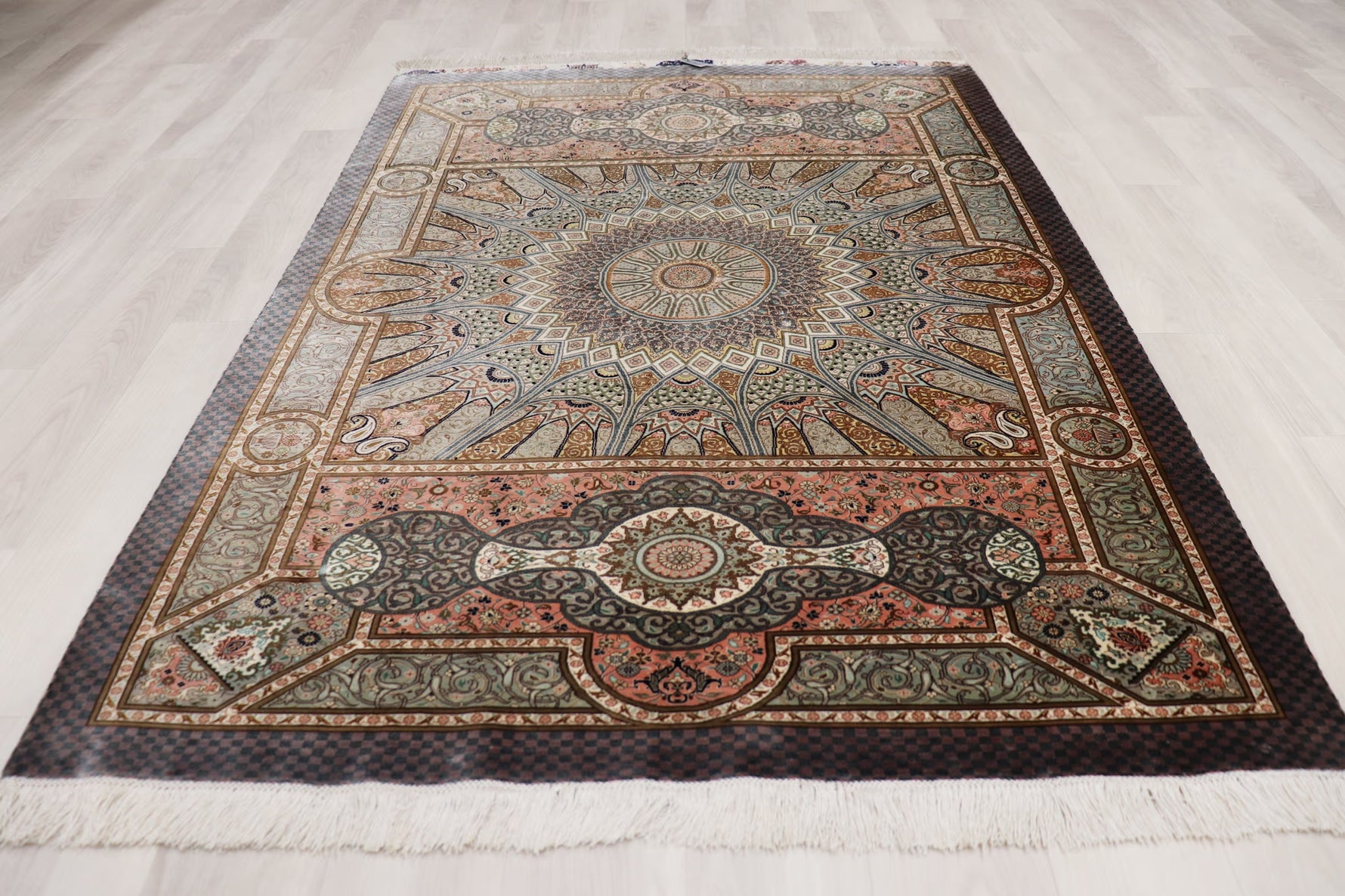 絶密度・草木染【ジャムシディ工房】クム産シルク 「Dome/天空の建築」ID24003