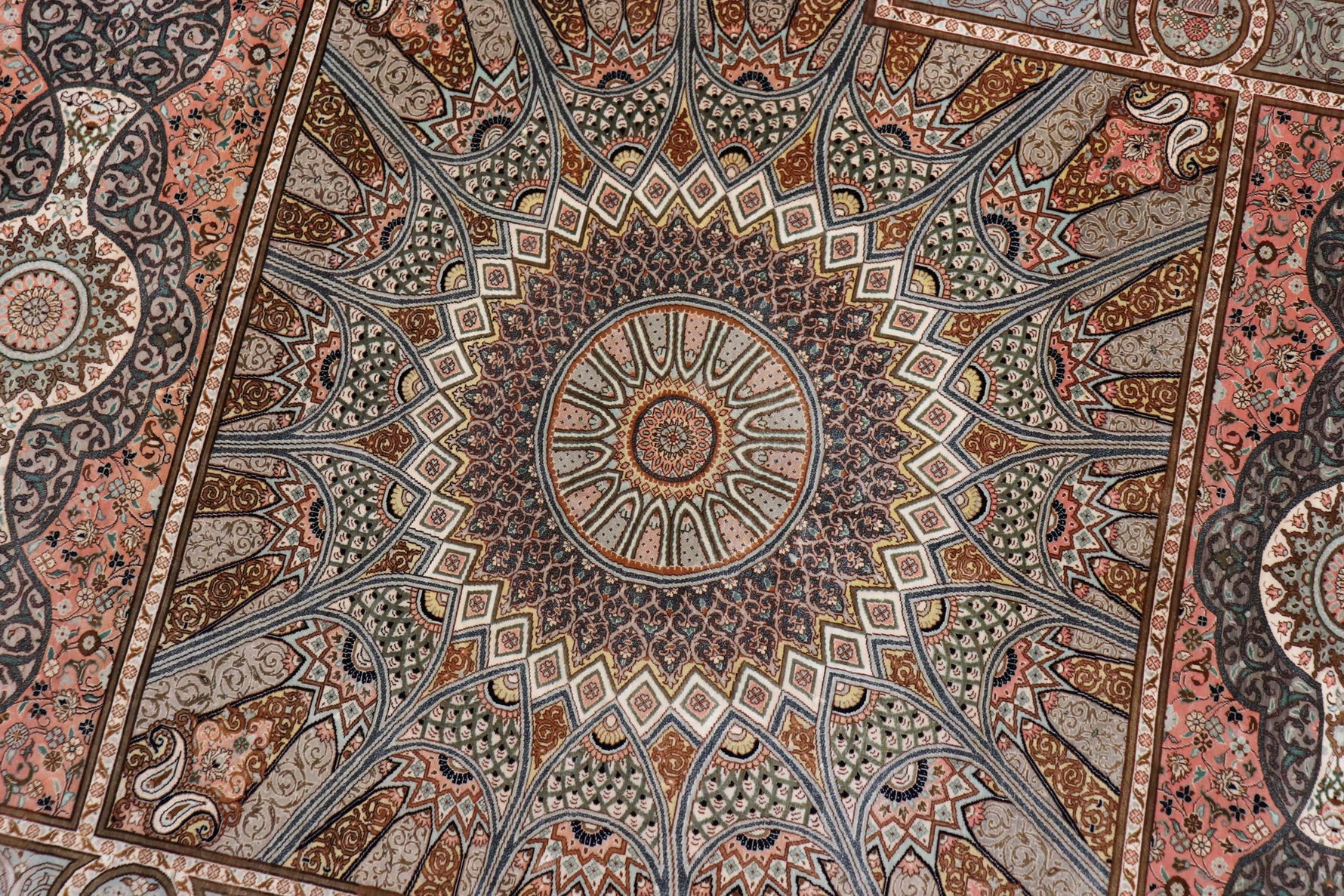 絶密度・草木染【ジャムシディ工房】クム産シルク 「Dome/天空の建築」ID24003