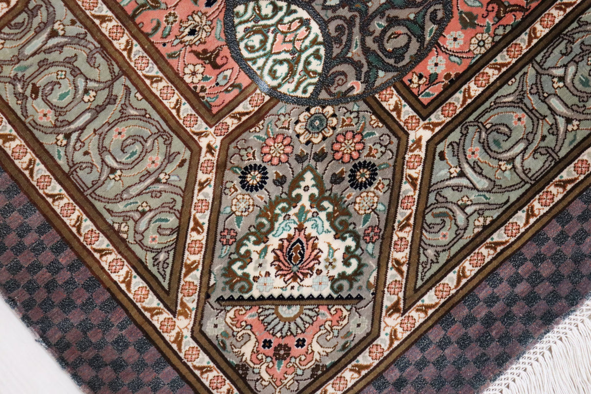 絶密度・草木染【ジャムシディ工房】クム産シルク 「Dome/天空の建築」ID24003