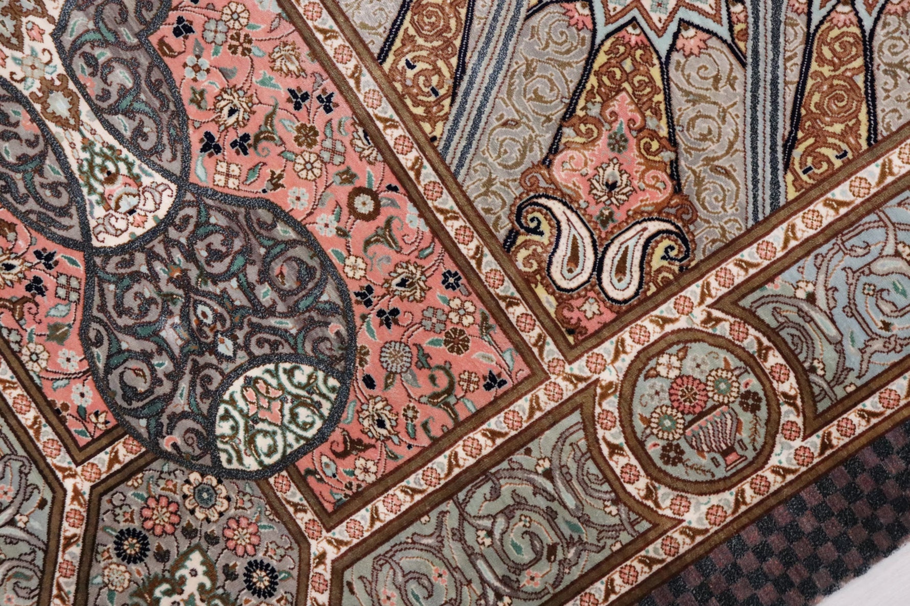 絶密度・草木染【ジャムシディ工房】クム産シルク 「Dome/天空の建築」ID24003