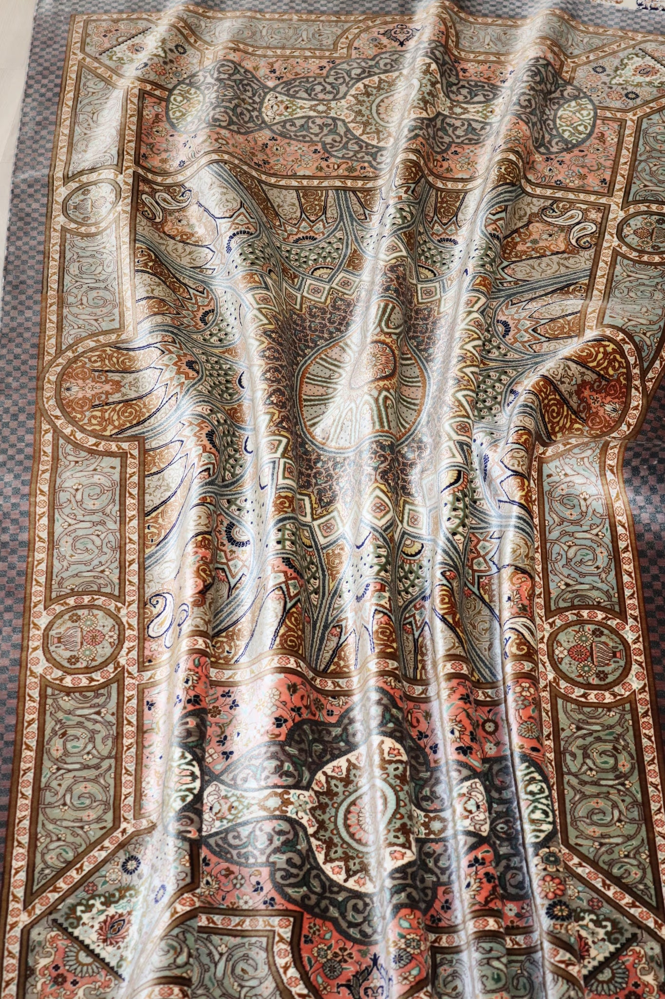 絶密度・草木染【ジャムシディ工房】クム産シルク 「Dome/天空の建築」ID24003