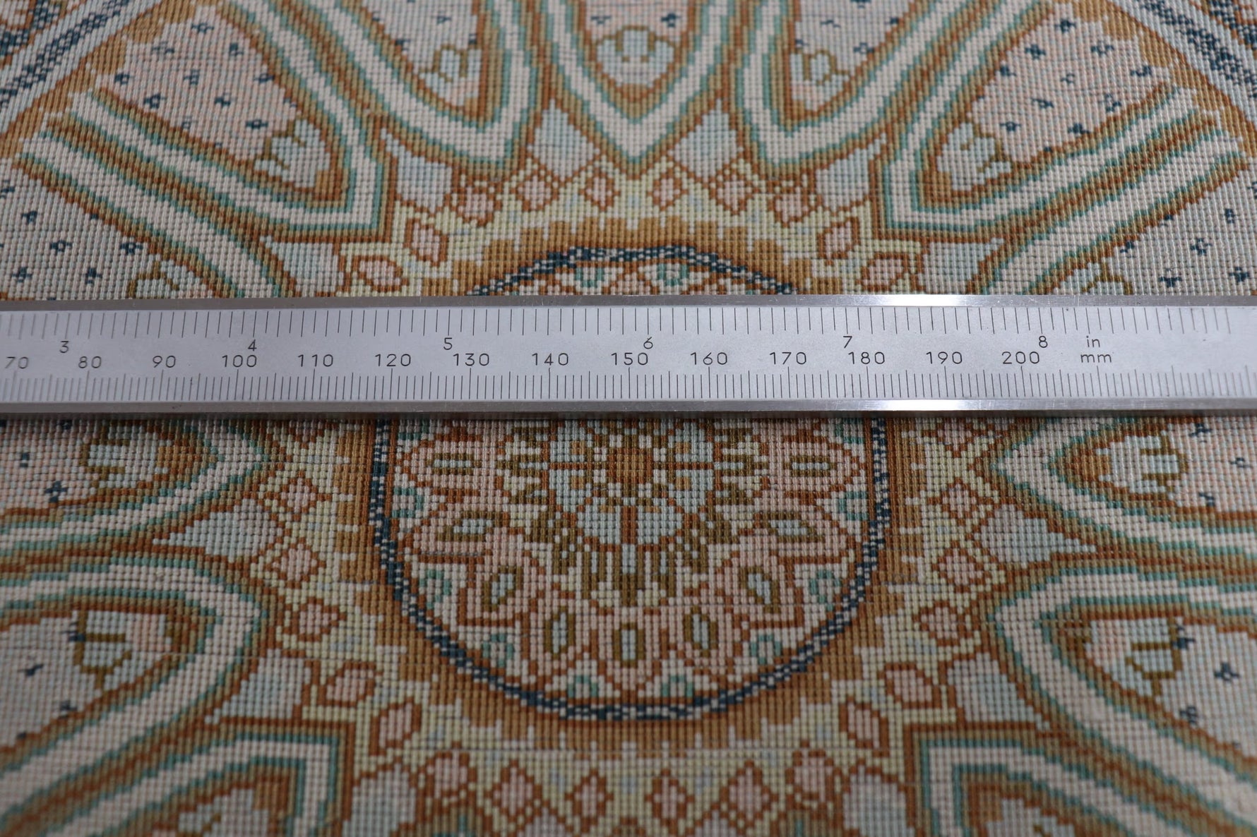 絶密度・草木染【ジャムシディ工房】クム産シルク 「Dome/天空の建築」ID24003