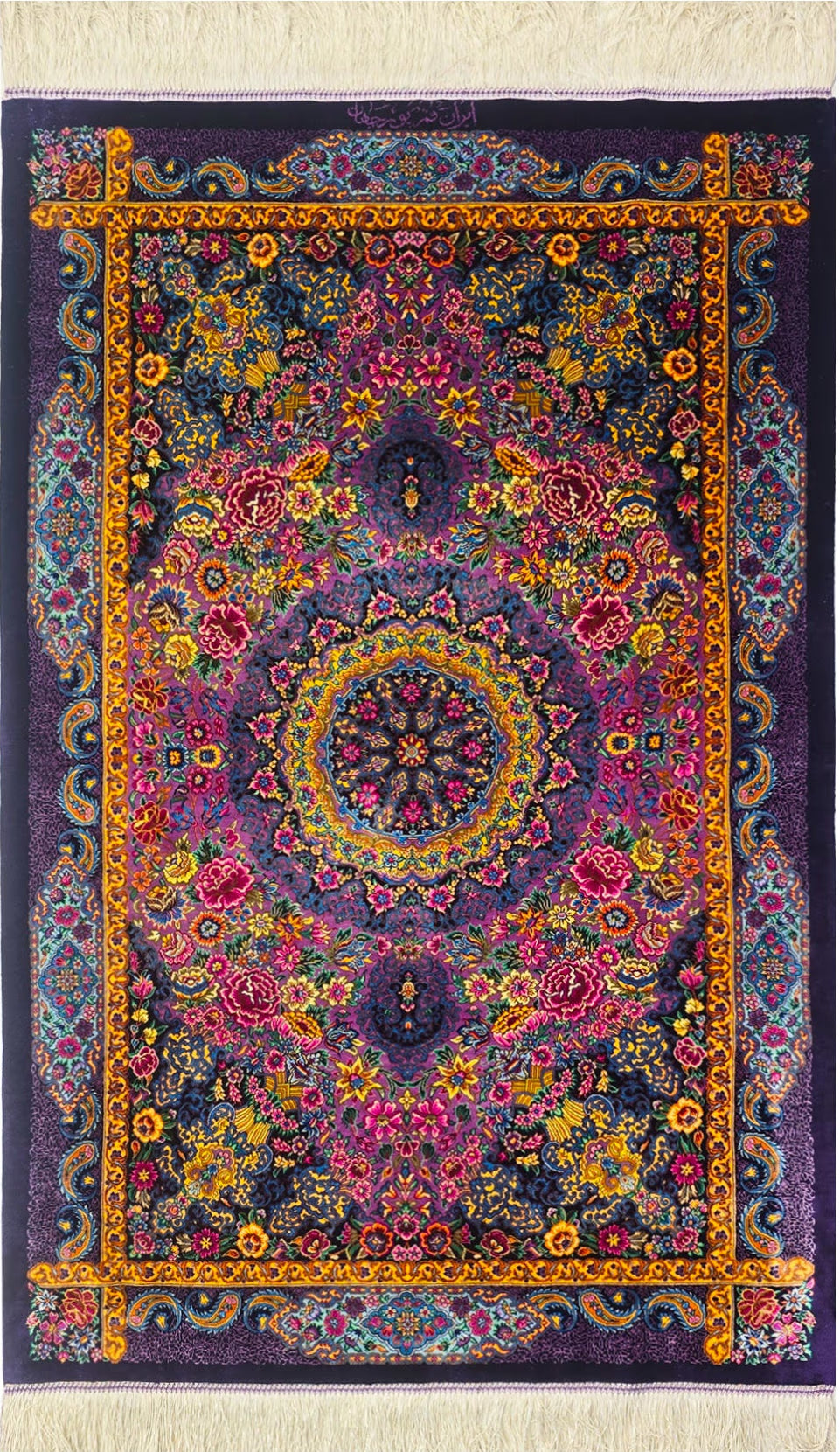 闇夜に浮かぶ、極彩色の花園 名門【プルジャハン】が描く「Golfarang」の衝撃　クム産シルク ID25017