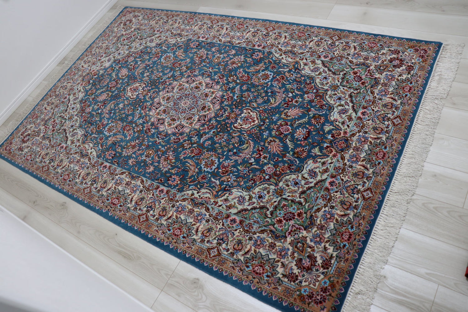 古都【イスファハーン】の至宝 シルク＆コルクウール 「Heavenly Blue/天空の青」ID16021c