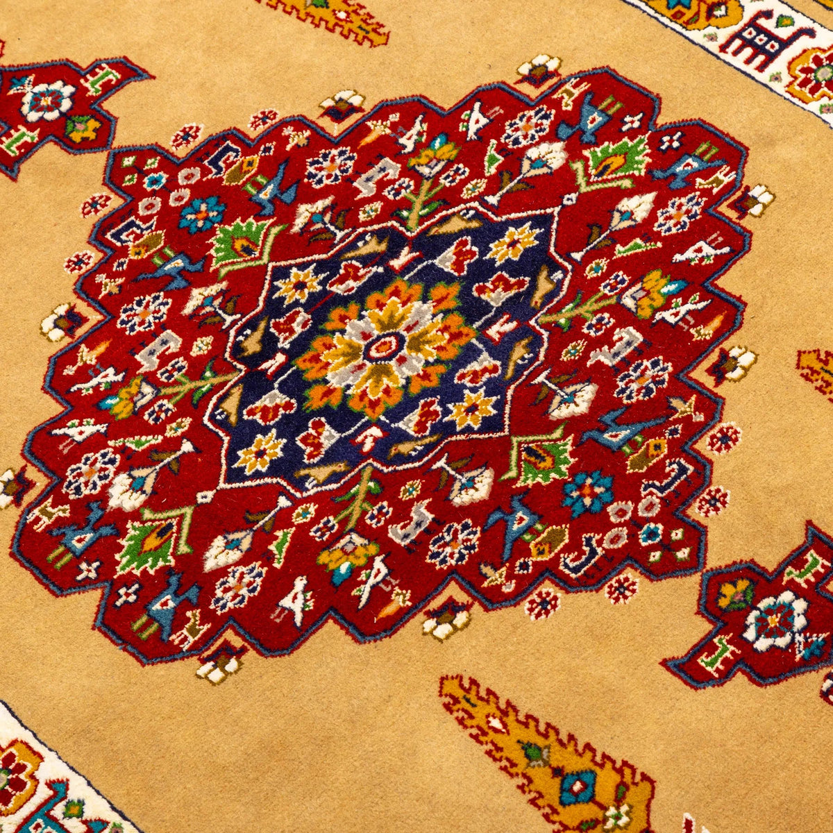 業界最安値 ペルシャ絨毯 手織り ウール&シルク ホラーサン産 大サイズ ID23021