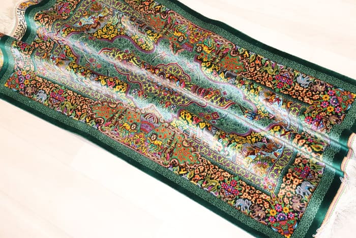 【フルザン工房】 息を呑むほど鮮やかなエメラルド 物語を紡ぐ絵画のようなメダリオン  ID25011